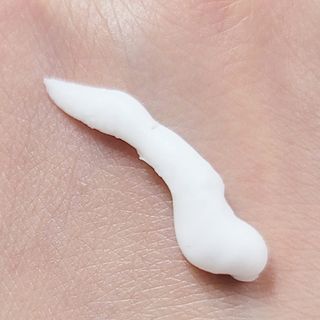 버텍스넘버원 버텍스 넘버원 햄프씨드오일 핸드밤, 바디크림 — 4점을 준 리뷰어가 2022년 3월 올린 사용 사진