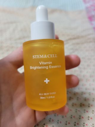 체르엠 스템앤셀 비타민 브라이트닝 에센스 30ml 1개 — 5점을 준 리뷰어가 2021년 10월 올린 사용 사진