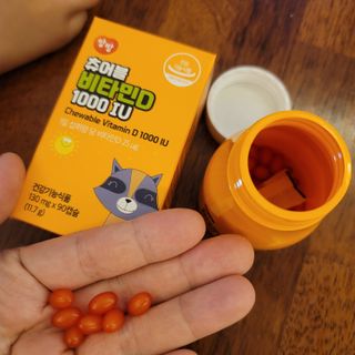 앙팡 츄어블 비타민D 1000 IU 130mg x 90정 — 5점을 준 리뷰어가 2022년 10월 올린 사용 사진