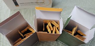 짜먹는 이지견과 짜먹는 이지아몬드, 짜먹는 이지허니피넛, 짜먹는 이지캐슈넛 각 10g X  10포 — 4점을 준 리뷰어가 2021년 2월 올린 사용 사진