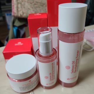 아이앤립 / EYENLIP 아이앤립 연어오일 리바이탈라이징 토너+앰플+크림 3종 세트 — 4.5점을 준 리뷰어가 2021년 6월 올린 사용 사진