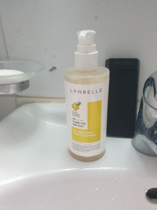 랑벨 내츄럴 딥 포어 클렌저 210ml (저자극 약산성 천연 클렌징 젤) — 4.5점을 준 리뷰어가 2022년 4월 올린 사용 사진