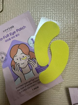 세뚜아(Cettua) 나우[세뚜아] 비타풀 아이 패치 Cettua Vita-Full Eye Patch — 5점을 준 리뷰어가 2024년 3월 올린 사용 사진