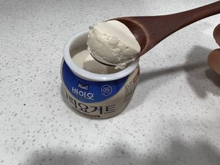 매일바이오 그릭요거트 오리지널 플레인 4개, 로스터리 커피믹스 4개 — 5점을 준 리뷰어가 2021년 12월 올린 사용 사진