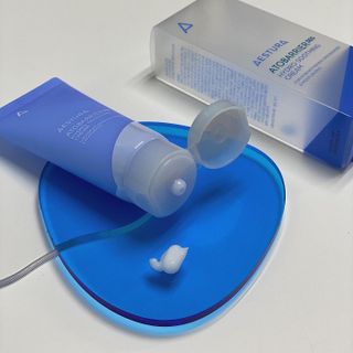 에스트라 아토베리어365 하이드로 수딩크림 — 4.5점을 준 리뷰어가 2022년 6월 올린 사용 사진