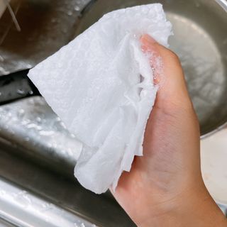 부직포나라 중금속유해물질ZERO 뜯어쓰는 주방 일회용수세미 60매 2매 — 5점을 준 리뷰어가 2022년 9월 올린 사용 사진