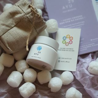 AYU25[아유트웬티파이브]다마스크로즈워터 베이스 천연 수분 촉촉 크림 — 3점을 준 리뷰어가 2021년 3월 올린 사용 사진