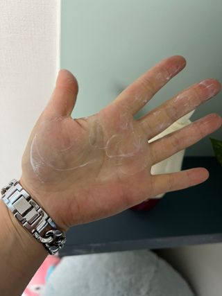 카프리나 프레쉬 산양밀크 모이스춰라이징 바디로션 350ml(오리지널향) — 5점을 준 리뷰어가 2022년 12월 올린 사용 사진