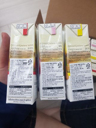 도이캄 착즙 완숙 토마토 200ml 12팩 무설탕 태국왕실 기내식주스 — 5점을 준 리뷰어가 2021년 2월 올린 사용 사진
