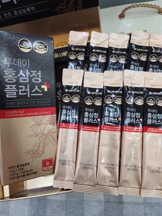서울약사신협_투데이홍삼정플러스스틱_10g x 30포 — 5점을 준 리뷰어가 2021년 2월 올린 사용 사진