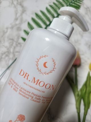 프리[닥터문] 유산균 락토케어 질경초 여성청결제 1000ml (젤타입) — 5점을 준 리뷰어가 2022년 5월 올린 사용 사진