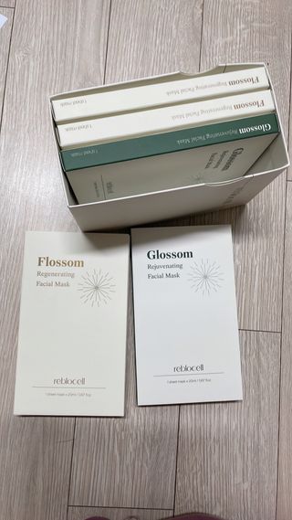 [리블로셀] 홈에스테틱 마스크팩 세트(글로썸 마스크 2매 + 플로썸 마스크 3매) — 5점을 준 리뷰어가 2022년 5월 올린 사용 사진