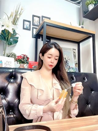 체르엠 스템앤셀 비타민 브라이트닝 에센스 30ml 1개 — 5점을 준 리뷰어가 2022년 3월 올린 사용 사진