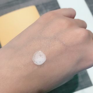 버츠비 캣 댄더 리듀싱 스프레이 — 5점을 준 리뷰어가 2021년 5월 올린 사용 사진