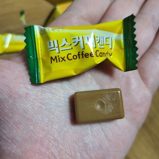 (주) 피치코리아 믹스커피캔디76g x2개입 — 5점을 준 리뷰어가 2022년 11월 올린 사용 사진