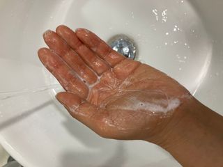 랑벨 내츄럴 딥 포어 클렌저 210ml (저자극 약산성 천연 클렌징 젤) — 5점을 준 리뷰어가 2022년 3월 올린 사용 사진