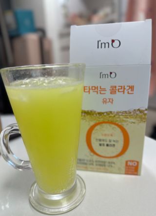 [음료수 대신 가능!]  빠르게 흡수되는 아임오 타먹는 콜라겐 1박스 — 5점을 준 리뷰어가 2023년 4월 올린 사용 사진