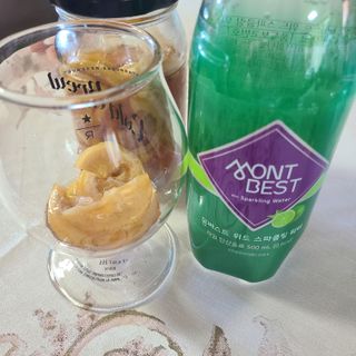 몽베스트 Montbest with Sparkling water Lime20병 — 4점을 준 리뷰어가 2021년 10월 올린 사용 사진
