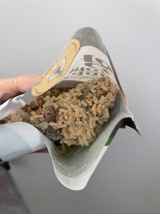 한성기업 무볼레 왕건더기 볶음밥 갈릭스테이크 — 4.5점을 준 리뷰어가 2021년 10월 올린 사용 사진