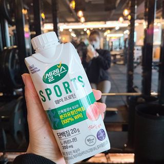 셀렉스스포츠 셀렉스 스포츠 웨이 프로틴 복숭아_ 330ml x 12팩 — 5점을 준 리뷰어가 2021년 3월 올린 사용 사진