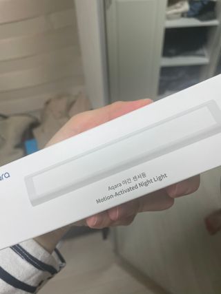 아카라 어두울 때만 켜지는 스마트 무선 센서등 — 5점을 준 리뷰어가 2021년 10월 올린 사용 사진