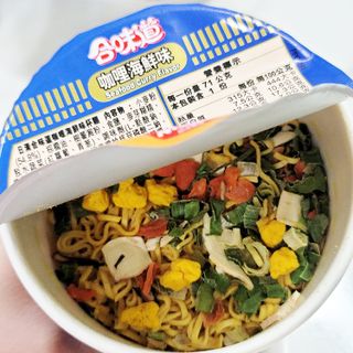 NISSIN 닛신 컵누들  4종 - 씨푸드오리지날, 씨푸드 스파이시, 씨푸드 커리, 씨푸드 XO소스 — 4점을 준 리뷰어가 2021년 12월 올린 사용 사진