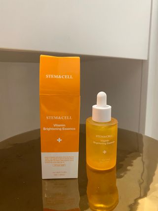 체르엠 스템앤셀 비타민 브라이트닝 에센스 30ml 1개 — 5점을 준 리뷰어가 2022년 1월 올린 사용 사진
