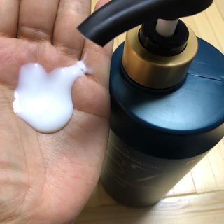 [포레스트스토리] 탈모증상완화 샴푸 1,000ml — 5점을 준 리뷰어가 2022년 3월 올린 사용 사진