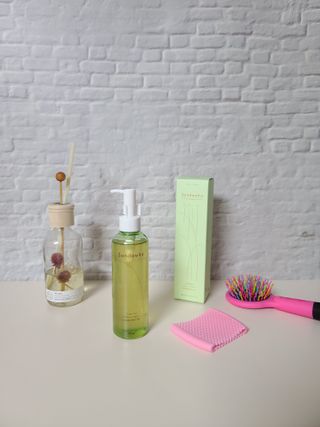 스킨큐어 산다화 순한 클렌징 동백 오일 200ml — 5점을 준 리뷰어가 2023년 4월 올린 사용 사진