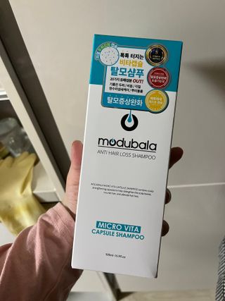 모두발라 마이크로 비타캡슐 탈모샴푸 — 5점을 준 리뷰어가 2022년 2월 올린 사용 사진