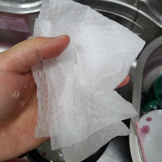 부직포나라 중금속유해물질ZERO 뜯어쓰는 주방 일회용수세미 60매 2매 — 5점을 준 리뷰어가 2022년 10월 올린 사용 사진