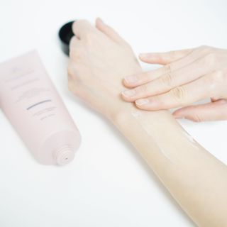 오투에니원 인컨보 바디 퍼퓸 크림 200ml — 5점을 준 리뷰어가 2022년 12월 올린 사용 사진