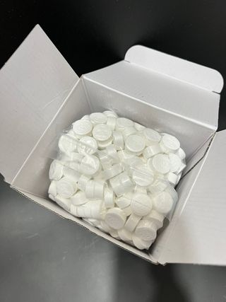 [올가드] 무방부제 대용량 코인티슈 500개입 + 휴대용케이스 1개 — 5점을 준 리뷰어가 2022년 12월 올린 사용 사진