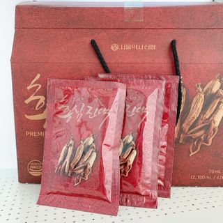 서울약사신협_프리미엄 6년근 홍삼진액_70mlx30포 — 5점을 준 리뷰어가 2021년 2월 올린 사용 사진