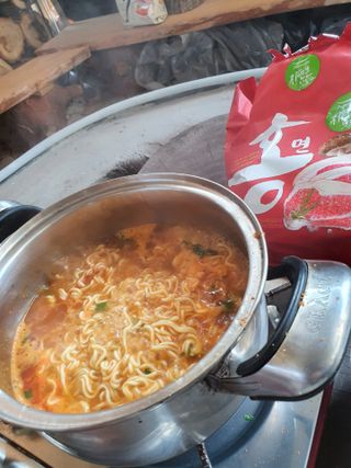 [풀무원] 자연은맛있다 정면, 백면, 홍면  세트 — 5점을 준 리뷰어가 2021년 4월 올린 사용 사진