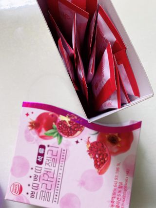 헬스업_쁘띠쁘띠석류콜라겐젤리_20g x 14포 — 5점을 준 리뷰어가 2021년 3월 올린 사용 사진