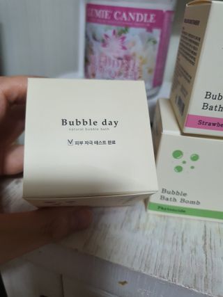 버블데이 배쓰밤 거품입욕제 버블바 6종 — 5점을 준 리뷰어가 2021년 8월 올린 사용 사진