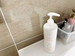 프리[닥터문] 유산균 락토케어 질경초 여성청결제 1000ml (젤타입) — 5점을 준 리뷰어가 2022년 6월 올린 사용 사진