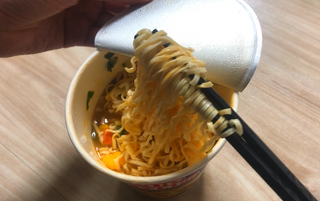 NISSIN 닛신 컵누들  4종 - 씨푸드오리지날, 씨푸드 스파이시, 씨푸드 커리, 씨푸드 XO소스 — 4점을 준 리뷰어가 2022년 2월 올린 사용 사진