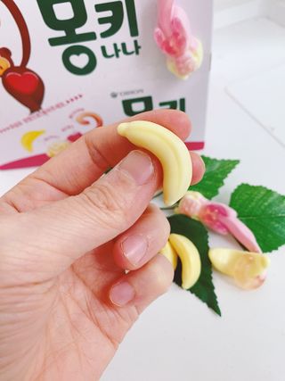 폭신 쫄깃 식감 로맨스, 몽키나나 젤리 8봉지 — 5점을 준 리뷰어가 2021년 3월 올린 사용 사진