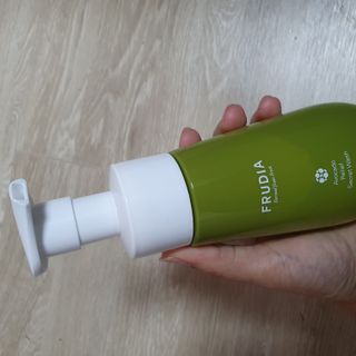 [후르디아] 아보카도 약산성 비건 여성 청결제 — 5점을 준 리뷰어가 2021년 12월 올린 사용 사진