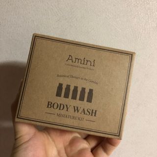 아미니 플라워 테라피 바디워시  5종키트 — 5점을 준 리뷰어가 2021년 1월 올린 사용 사진