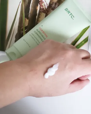 비알티씨 BRTC 시카 바이옴 블랙헤드 클렌징 폼 150ml — 5점을 준 리뷰어가 2023년 1월 올린 사용 사진