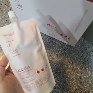 12월 15일 출시, 건강기능식품 브랜드 본리브 나 다운 시작 제품 3종 — 4점을 준 리뷰어가 2020년 12월 올린 사용 사진