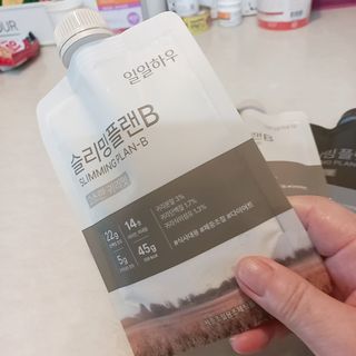 일일하우 슬리밍 플랜B 고소한 귀리맛, 진한 카카오맛 (체중조절식) — 5점을 준 리뷰어가 2023년 8월 올린 사용 사진