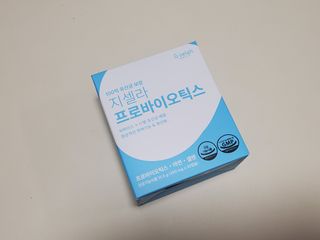 [지셀라] 프로바이오틱스 100억 유산균 보장 (1개월분 / 350mg X 30캡슐) — 5점을 준 리뷰어가 2023년 6월 올린 사용 사진