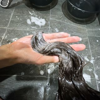[포레스트스토리] 탈모증상완화 샴푸 1,000ml — 5점을 준 리뷰어가 2022년 8월 올린 사용 사진