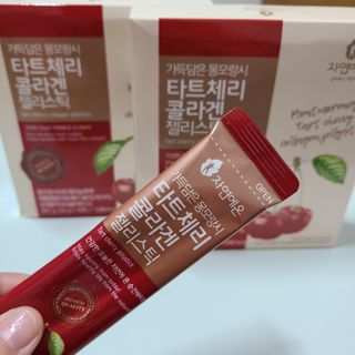 자연에온 가득담은 몽모랑시 타트체리 콜라겐 젤리스틱 — 5점을 준 리뷰어가 2021년 1월 올린 사용 사진