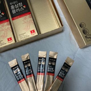 서울약사신협_투데이홍삼정플러스스틱_10g x 30포 — 5점을 준 리뷰어가 2020년 12월 올린 사용 사진