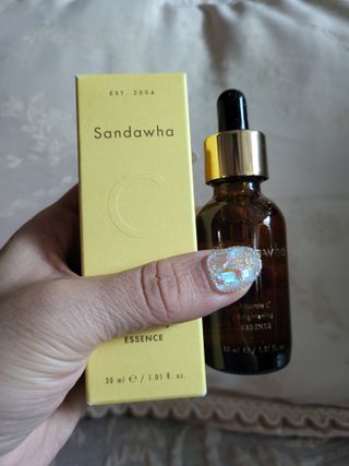 스킨큐어 산다화 비타민c 화이트닝 에센스 30ml — 5점을 준 리뷰어가 2023년 12월 올린 사용 사진